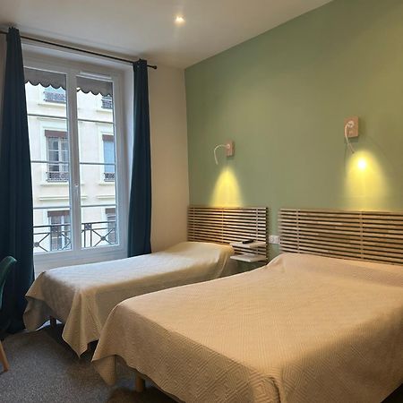 Hotel Azur ليون المظهر الخارجي الصورة